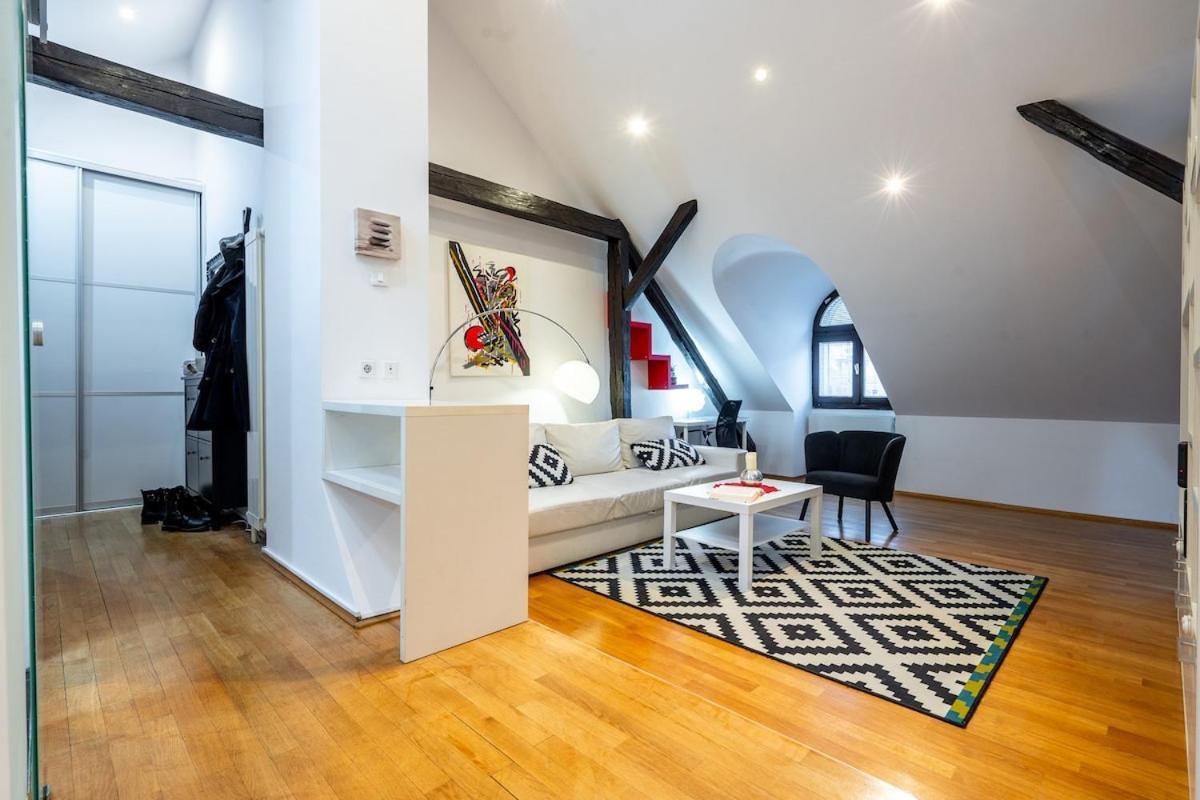 Modern Apartment Centrally Located Zagreb Exterior foto
